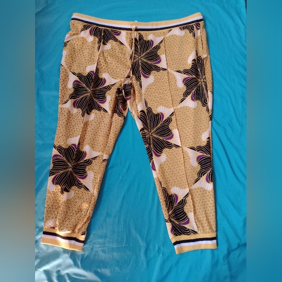 Ashley Stewart Pants - ASHLEY STEWART SPORT, YELLOW AND BLACK PRINT PANTS, SIZE 30-32